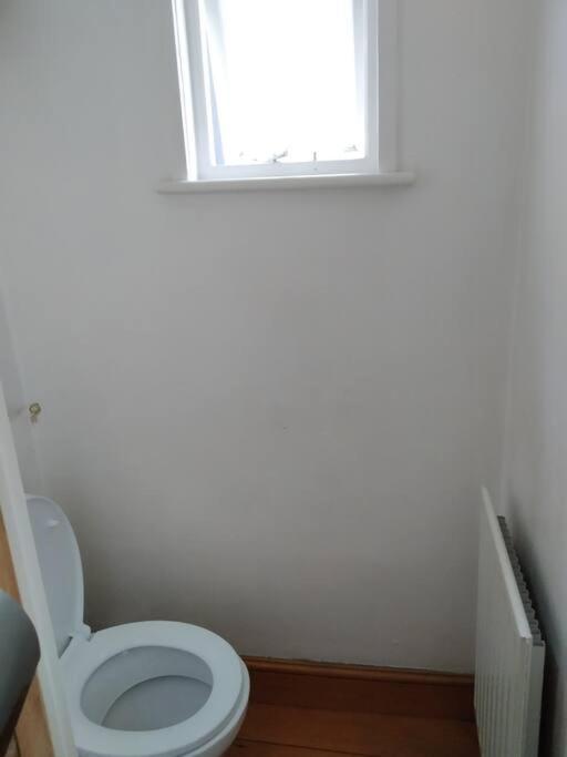 Spacious 2 Bed Maisonette Near Town, That Sleeps 6 Brighton Екстер'єр фото